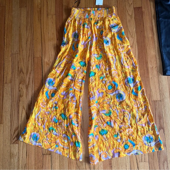 New with tags S/W/F Smocked Wide-Leg Pants - Picture 4 of 8